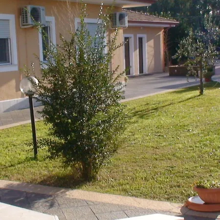 Ξενοδοχείο Aurora Λατίνα