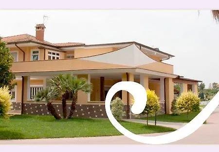 Ξενοδοχείο Aurora 3*