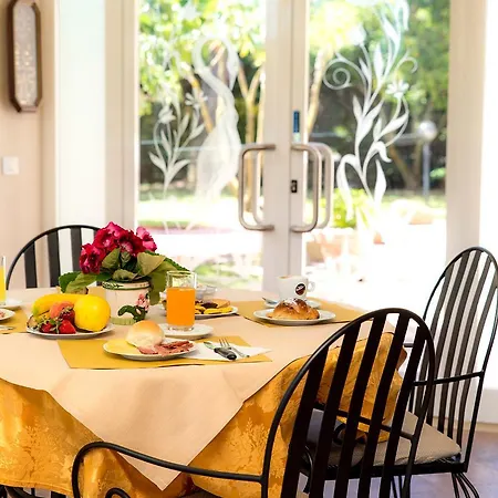 Aurora Ξενοδοχείο Λατίνα